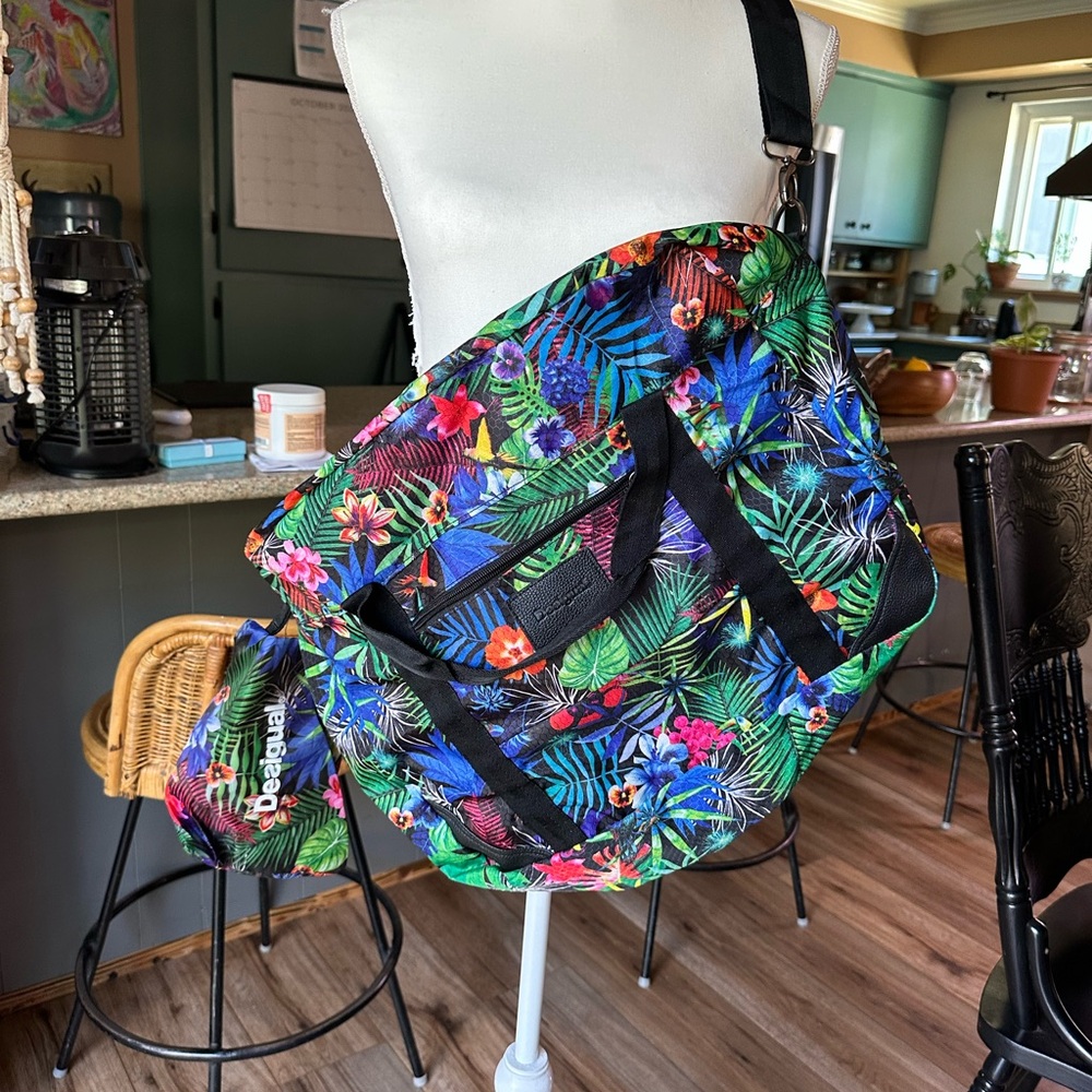 Desigual Tropical Duffle bag